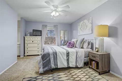 Bedroom - 6505 E 78th St, Tulsa, OK 74133 photo 3 of 5