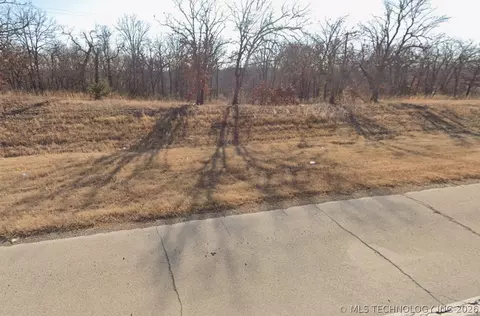 E Main Street, Cushing, OK 74023 photo 4