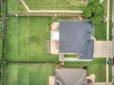 View/Area - 2312 E Queens St, Broken Arrow, OK 74012 photo 4 of 6