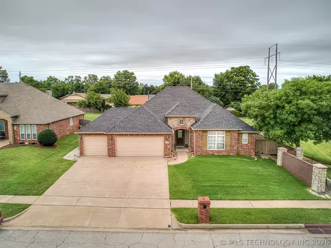 View/Area - 2312 E Queens St, Broken Arrow, OK 74012 photo 1 of 6
