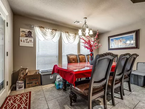 Dining - 2312 E Queens St, Broken Arrow, OK 74012 photo 1 of 2