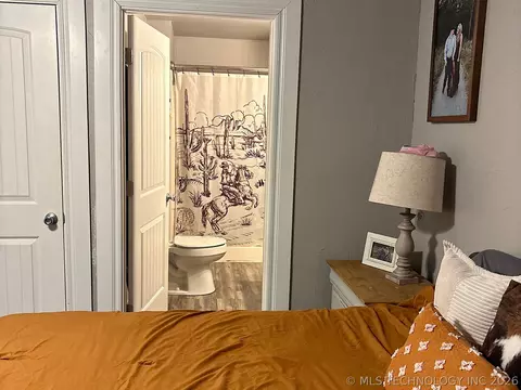 Bedroom - 802 S Howerton Ave, Cushing, OK 74023 photo 8 of 8