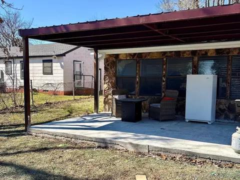 Exterior - 802 S Howerton Ave, Cushing, OK 74023 photo 13 of 15