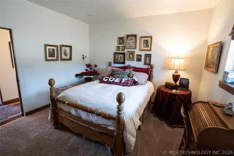 Bedroom - 3512 E 440 Rd, Eucha, OK 74342 photo 3 of 10