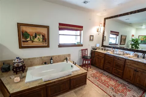 Bath - 3512 E 440 Rd, Eucha, OK 74342 photo 5 of 5