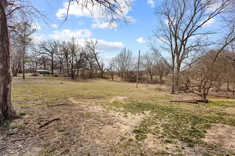 Exterior - 169 Cardinal, Colbert, OK 74733 photo 8 of 13