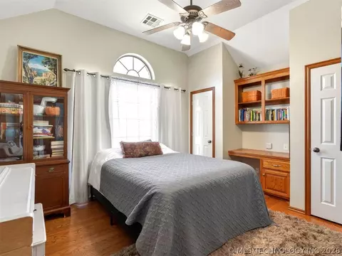 Bedroom - 507 Windemere, Ada, OK 74820 photo 2 of 10
