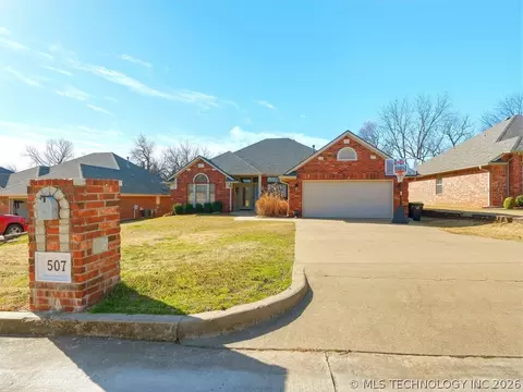 507 Windemere, Ada, OK 74820