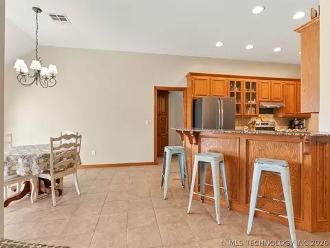 Dining - 507 Windemere, Ada, OK 74820 photo 3 of 6