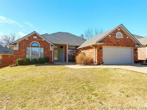 Exterior - 507 Windemere, Ada, OK 74820 photo 3 of 10