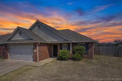 3347 S 207th East Ave, Broken Arrow, OK 74014