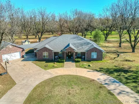 Exterior - 808 N E St, Eufaula, OK 74432 photo 13 of 13