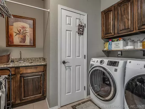 Other - 808 N E St, Eufaula, OK 74432 photo 8 of 9