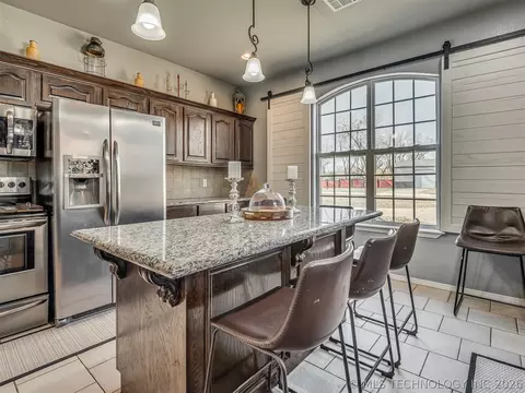 Kitchen - 808 N E St, Eufaula, OK 74432 photo 8 of 15