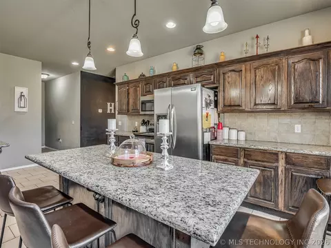 Kitchen - 808 N E St, Eufaula, OK 74432 photo 9 of 15