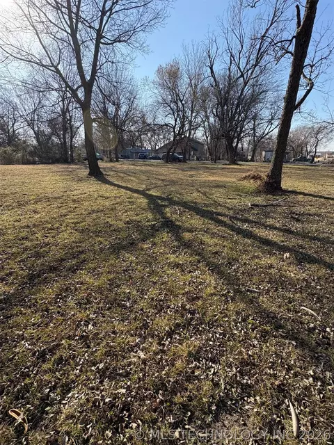 E Ash Street, Haskell, OK 74436