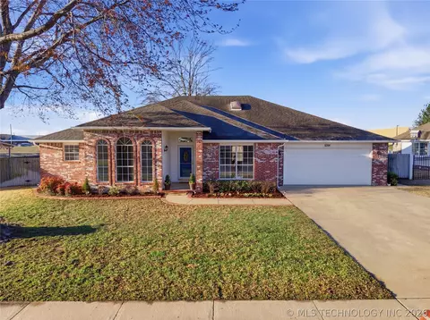 2504 N 12th St, Broken Arrow, OK 74012