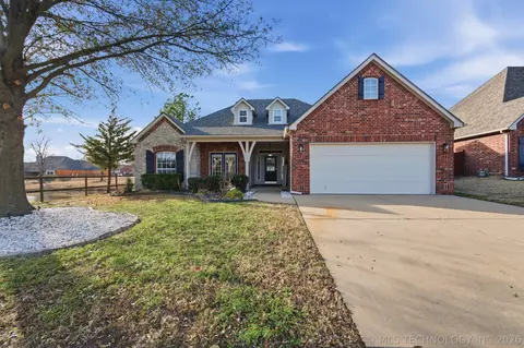 11112 S 3rd St, Jenks, OK 74037