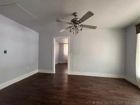 Living - 345 E Cumberland Ave, Stringtown, OK 74569 photo 3 of 3