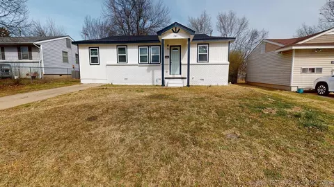 241 E 53rd St N, Tulsa, OK 74126