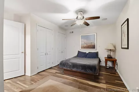 Bedroom - 5118 N 427 Rd, Pryor, OK 74361 photo 1 of 6