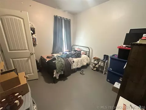Bedroom - 300 E 17th St, Ada, OK 74820 photo 2 of 4