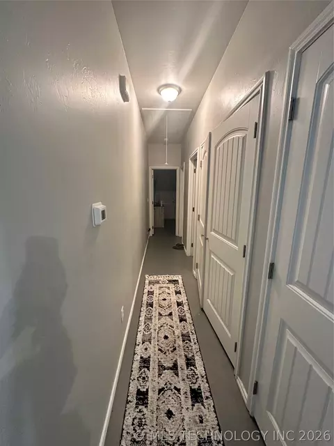 Entry Way - 300 E 17th St, Ada, OK 74820 photo 2 of 4