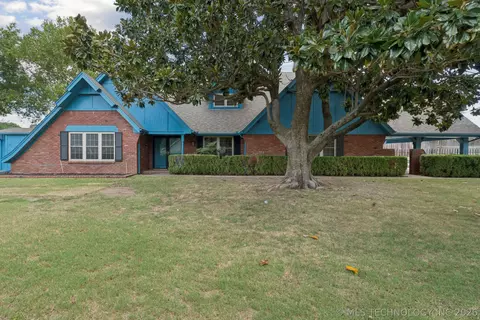 7021 E 66th Pl, Tulsa, OK 74133