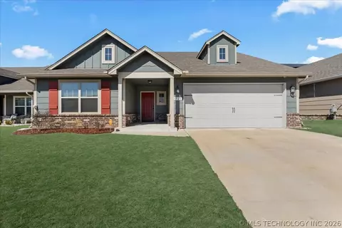 3526 E Sandusky St, Broken Arrow, OK 74014