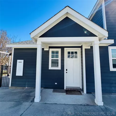 Exterior - 811 Mclish St, Ardmore, OK 73401 photo 2 of 4