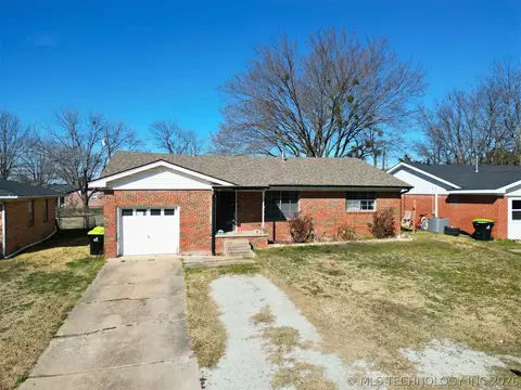 928 Williams, Ada, OK 74820