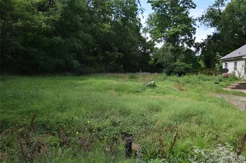 320 E Oak St, Stilwell, OK 74960