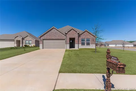 28189 E 112th Pl S, Coweta, OK 74429