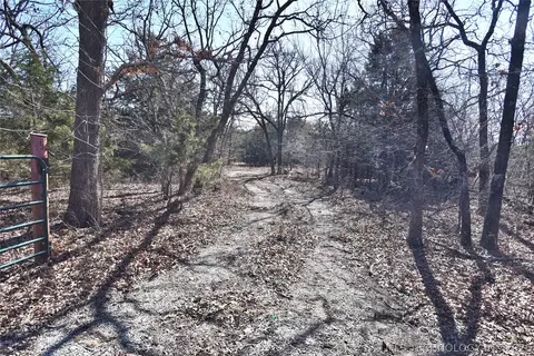 83 Seneca Dr, Sand Springs, OK 74063