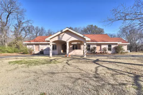 9311 E 16th St, Tulsa, OK 74112