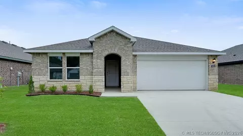 1618 S 22nd St, Broken Arrow, OK 74011