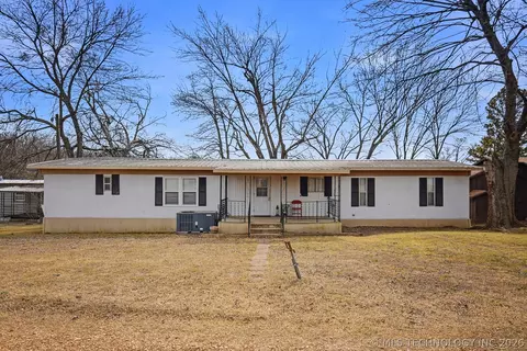35 Rock Creek Dr, Big Cabin, OK 74332