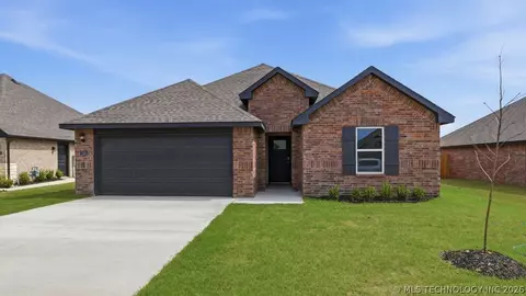 7513 N 154th East Ave, Owasso, OK 74055