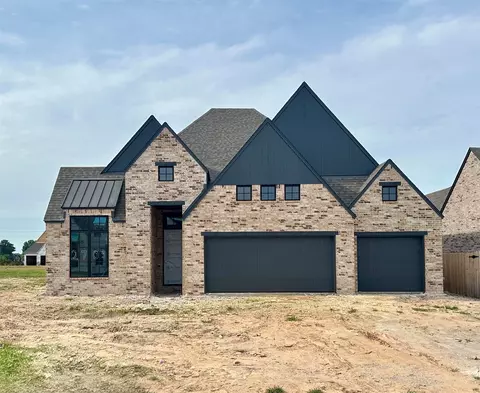 2703 W South Park Pl, Broken Arrow, OK 74012