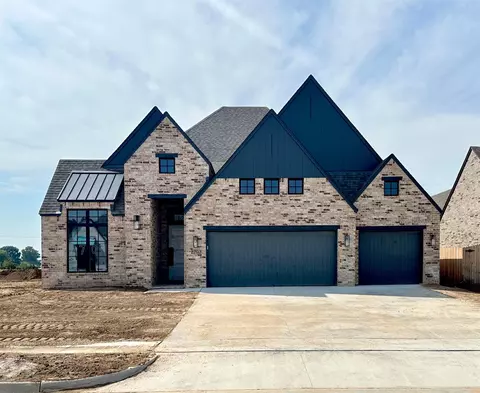 2703 W South Park Pl, Broken Arrow, OK 74012