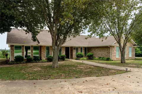 8775 Leonard St, Kingston, OK 73439