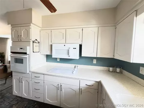 6919 E 74th St, Tulsa, OK 74133 photo 13