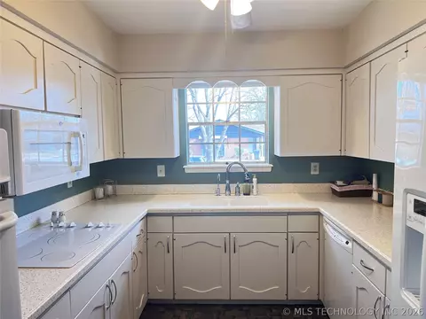 6919 E 74th St, Tulsa, OK 74133 photo 10
