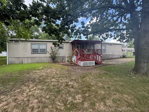 27 Bokchito St, Canadian, OK 74425