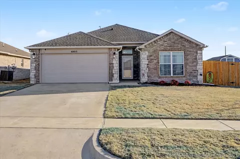4803 E Galveston Pl, Broken Arrow, OK 74014