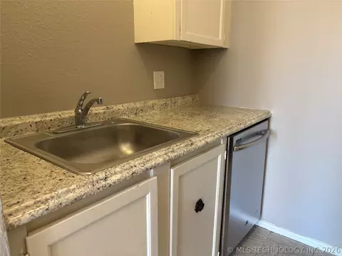 4750 E 68th Street S 250, Tulsa, OK 74136 photo 4