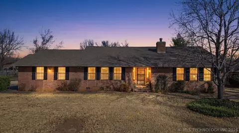 2601 E 57th St, Tulsa, OK 74105