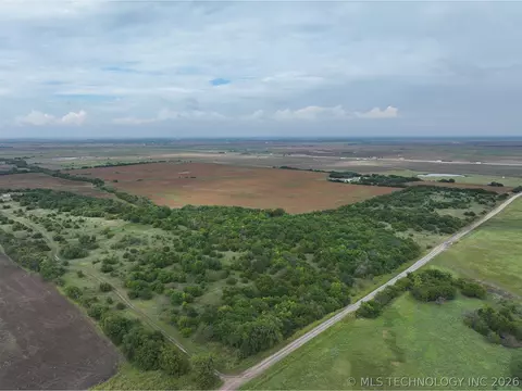 S 60th Street, Tonkawa, OK 74653