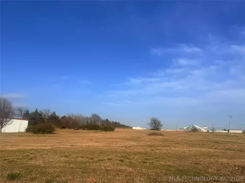 2220 S Commerce, Ardmore, OK 73401