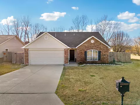 9214 S 256th East Ave, Broken Arrow, OK 74014